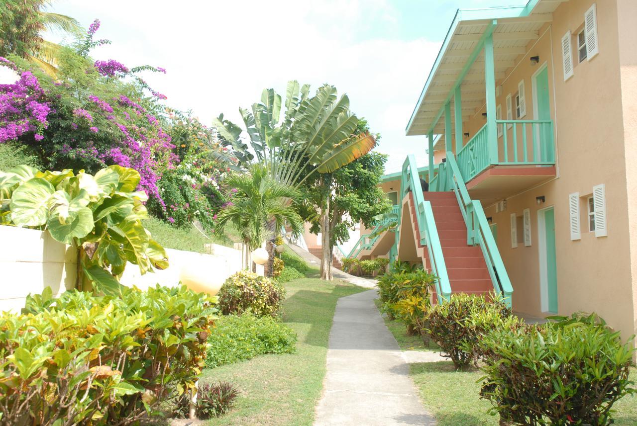 Bird Rock Beach Hotel Basseterre Exterior photo